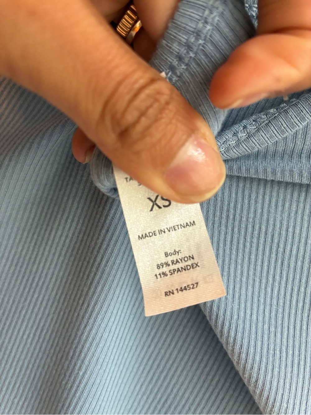 Yogalicious Lux Heavenly Rib Tara Crop Short Sleeve Top in Powder Blue XS - Picture 5 of 5